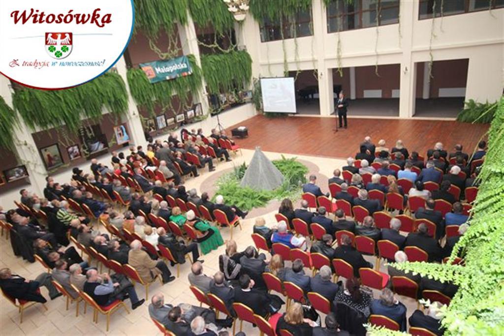 Pokoje Goscinne W Centrum Kultury Wsi Polskiej Wierzchoslawice Экстерьер фото