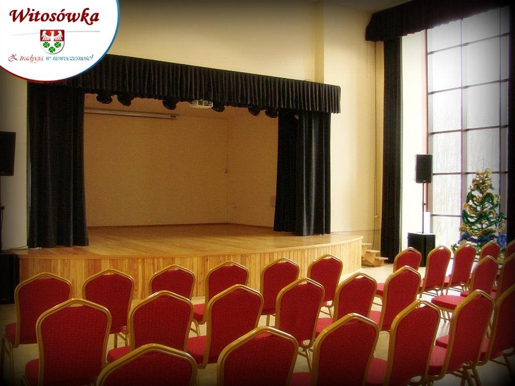 Pokoje Goscinne W Centrum Kultury Wsi Polskiej Wierzchoslawice Экстерьер фото